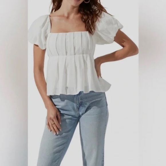 Astr Tops - Astr white top ,Size S